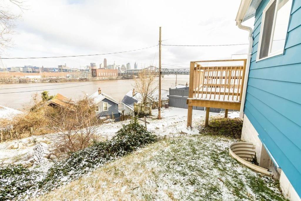 Cozy Riverfront Bungalow With Stunning Views Covington Zewnętrze zdjęcie
