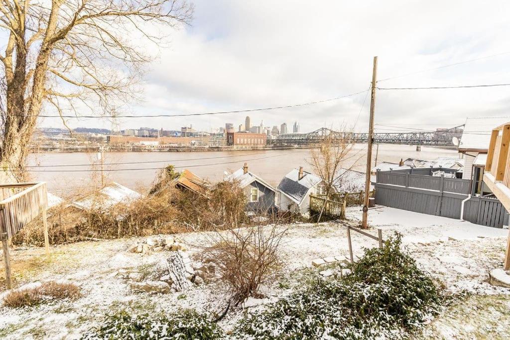 Cozy Riverfront Bungalow With Stunning Views Covington Zewnętrze zdjęcie