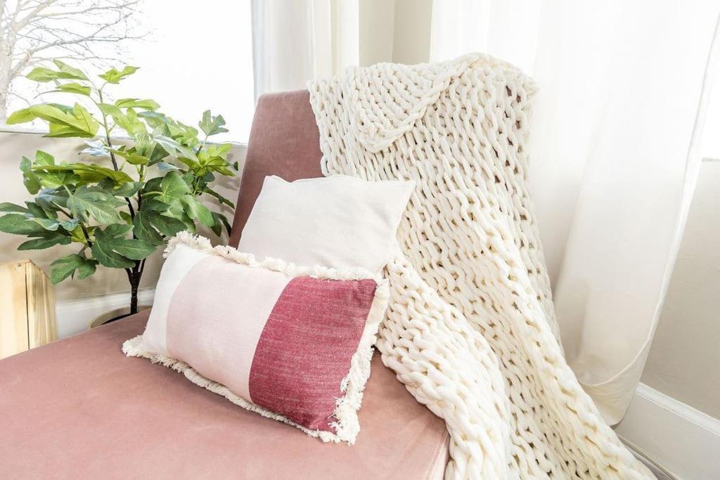 Cozy Riverfront Bungalow With Stunning Views Covington Zewnętrze zdjęcie